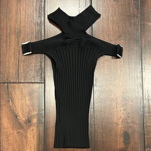 VENUS Black Ribbed Knit Top